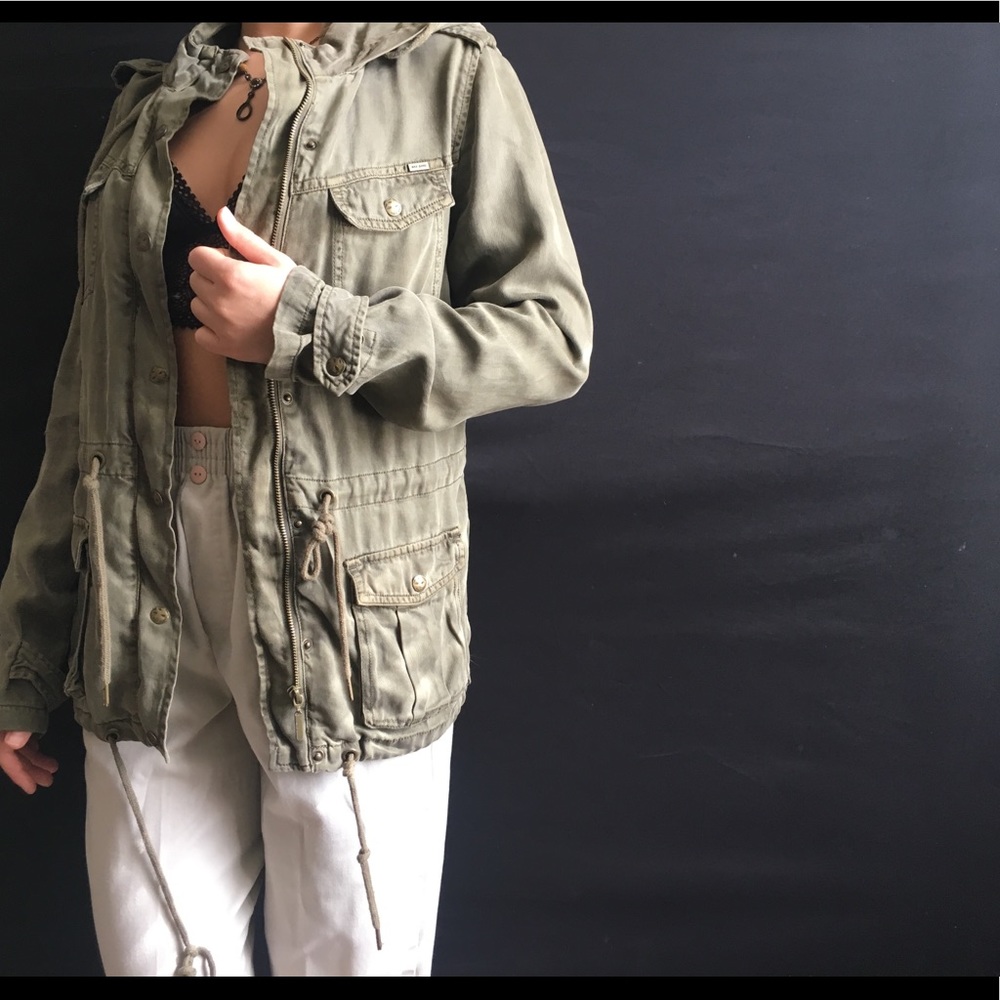 Army green Maxx Jeans jacket